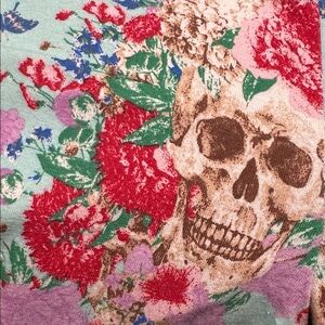 No Boundaries Skull and Rose‎ Leggings, M 7/9. Like New!